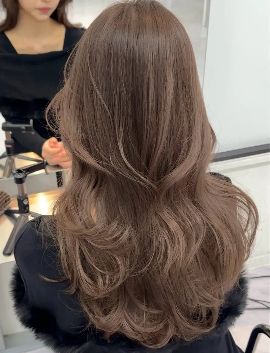セミロング ヘアカラー トリートメント ヘアセット vivie Madokaのヘアスタイル