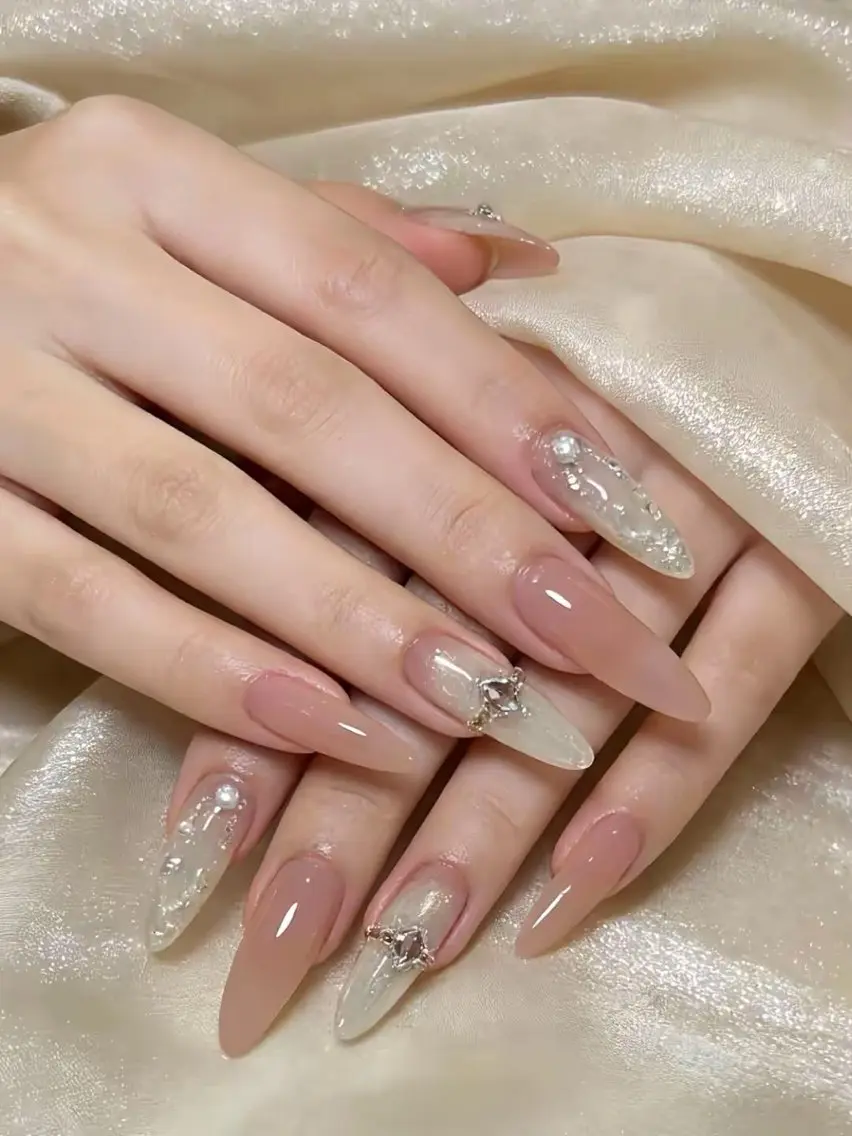 ネイル ジェルネイル グラデーション ラメ(グリッター) ラメグラデーション ワンカラーネイル kana nailのネイルデザイン