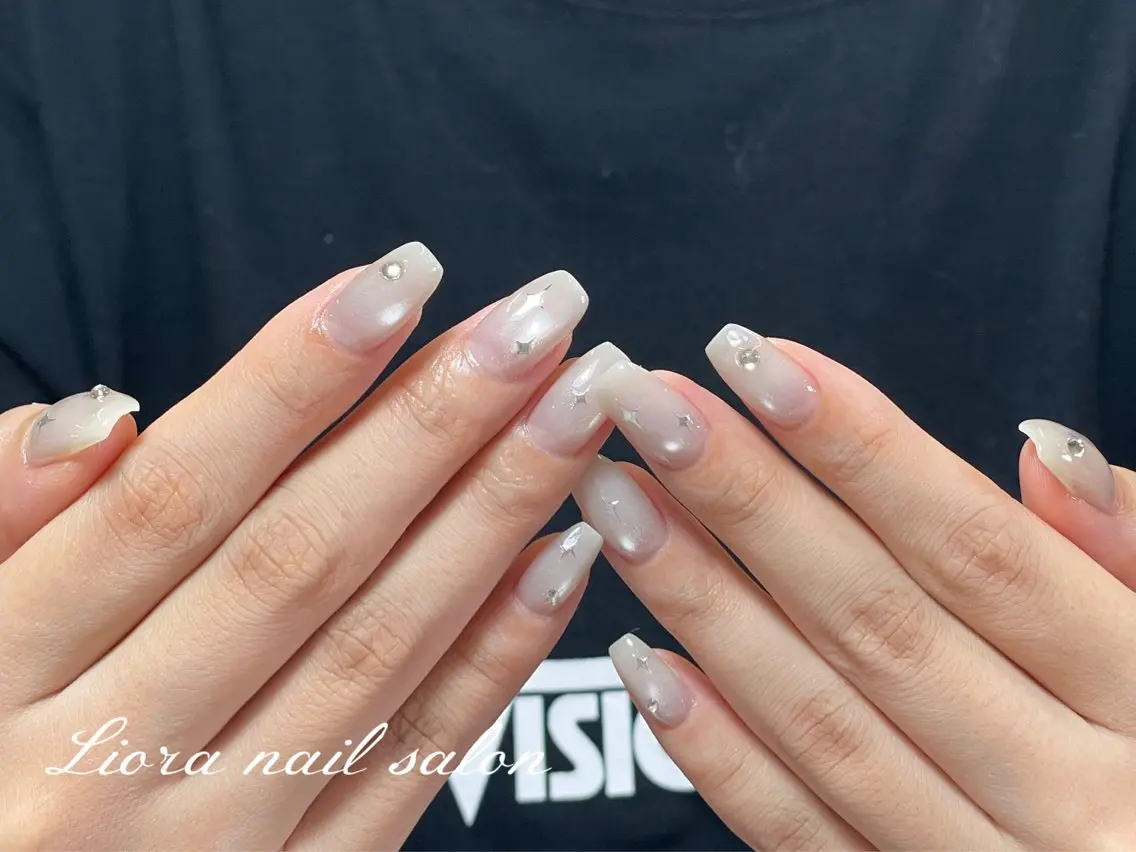 ネイル チークネイル フットネイル フレンチネイル ジェルネイル ガーリー ハンドネイル Liora nailのネイルデザイン
