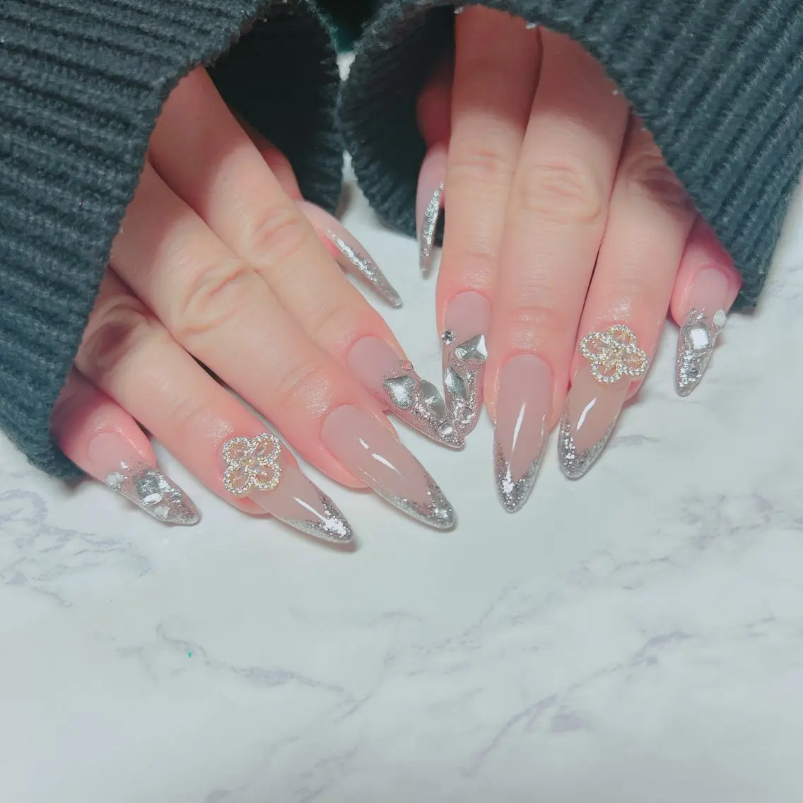 ネイル フレンチネイル ハンドネイル たきぐち みちこのネイルデザイン