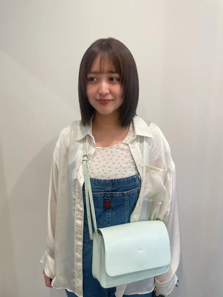 ミディアム カラー ベージュカラー カット ヘアカラー トリートメント 渋谷 留菜のヘアスタイル