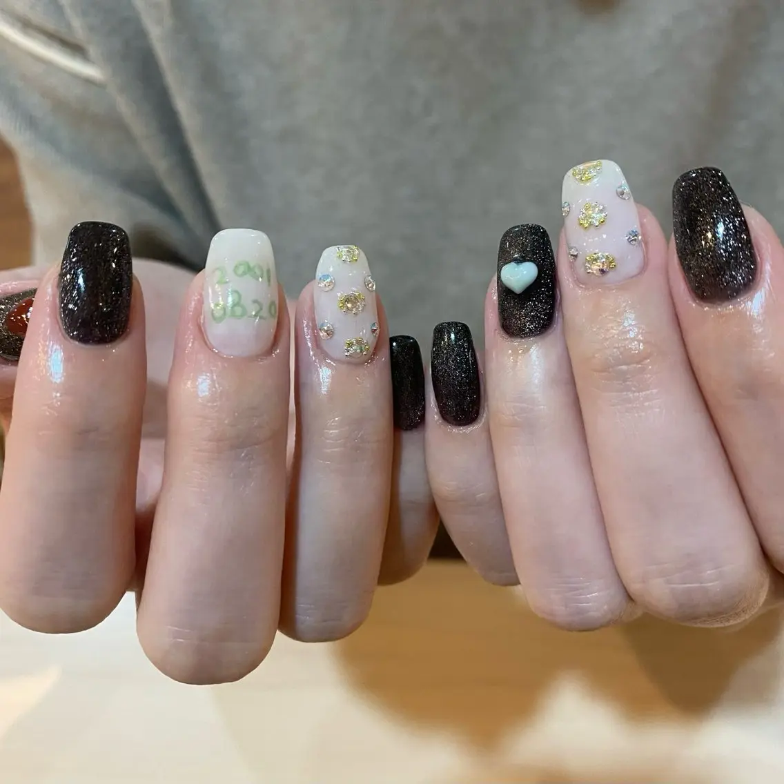 ネイル ハンドネイル to nailのネイルデザイン