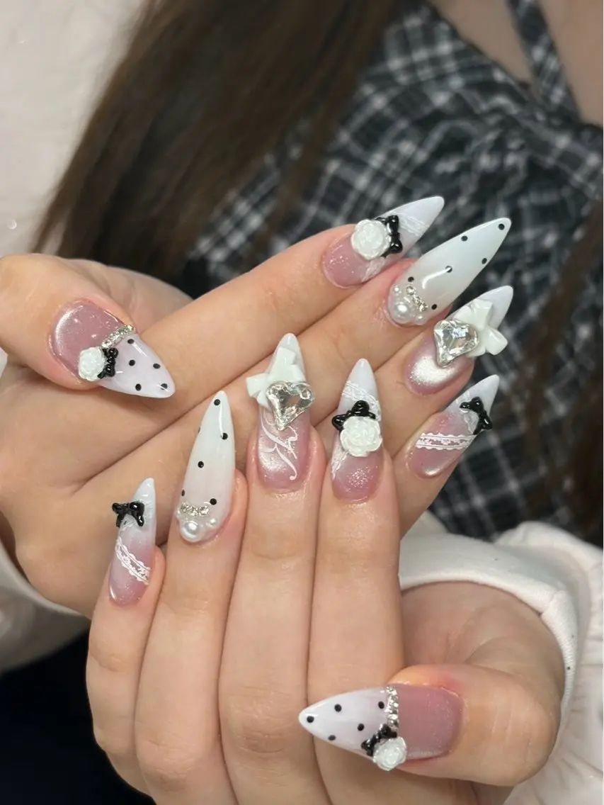 ネイル ハンドネイル Bitty💟 Marinのネイルデザイン