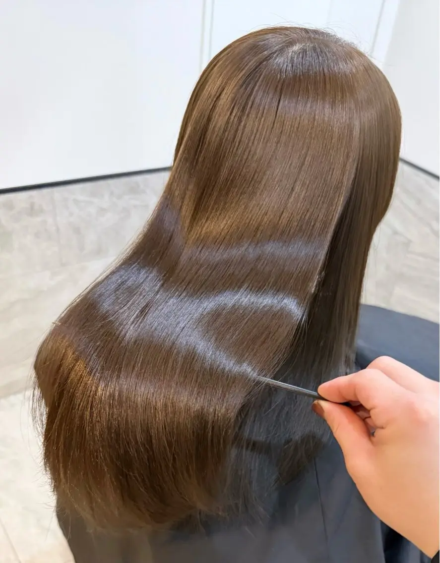 【minimo限定価格】カット✂️➕カラー🧑‍🎨➕高濃度クイックトリートメント🌈13500→7500の写真
