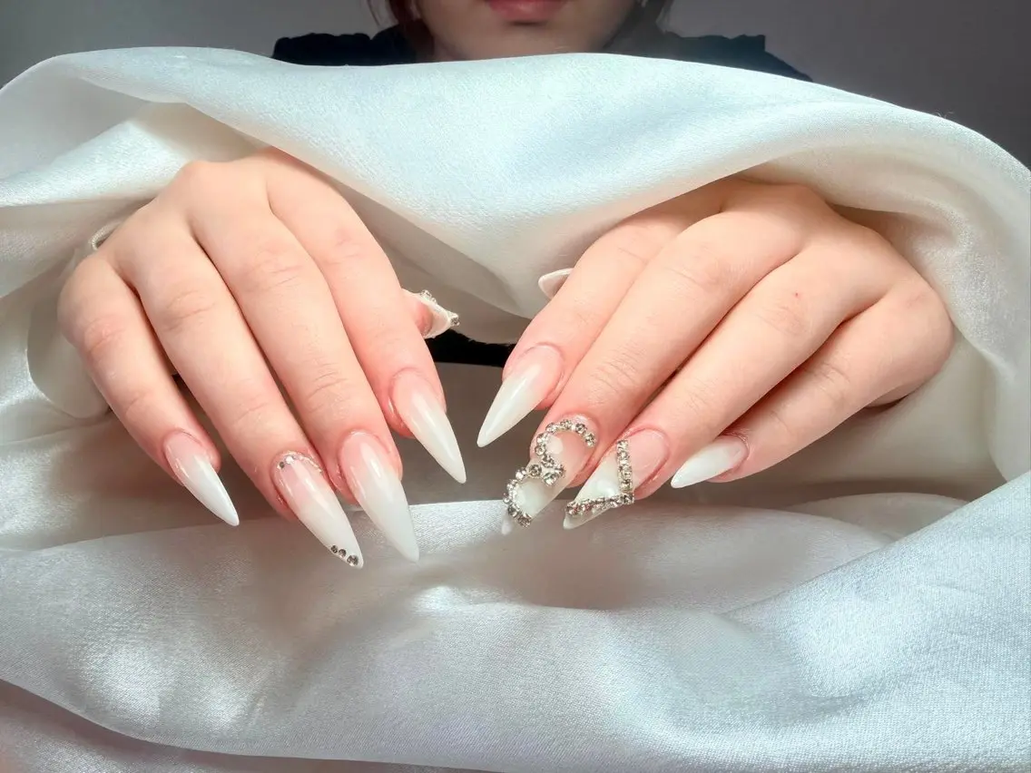 ネイル 桜ネイル 長さ出し フレンチネイル 韓国ネイル マグネットネイル ハンドネイル Kiwami nailsalonのネイルデザイン