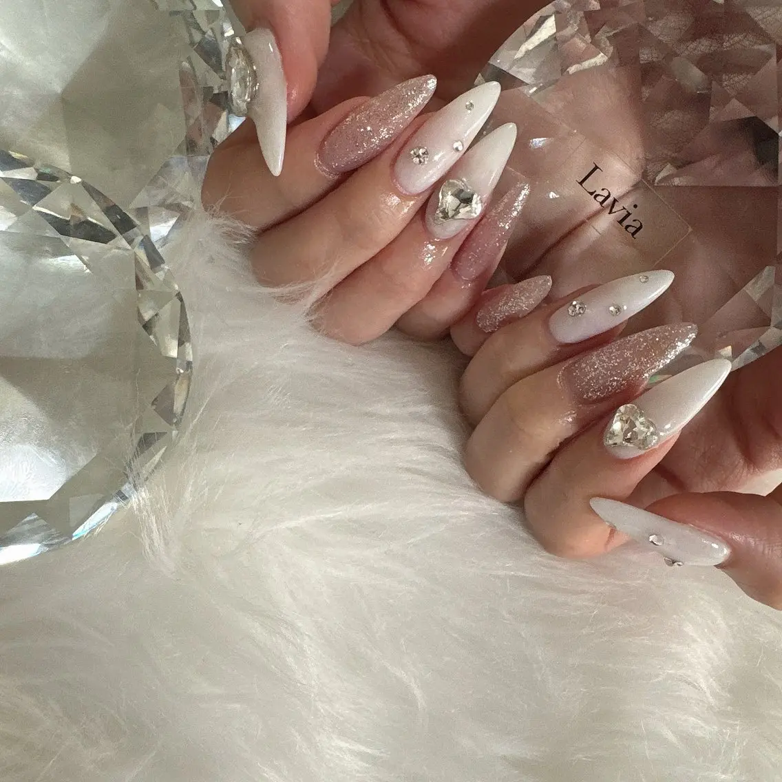 ネイル lavia🖤 ayumiのネイルデザイン