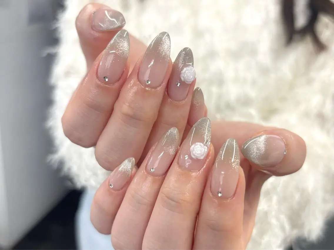 ネイル オーロラネイル チークネイル フレンチネイル 氷ネイル・うるうるネイル 韓国ネイル ハンドネイル rina ニュアンス♡ワンホンのネイルデザイン