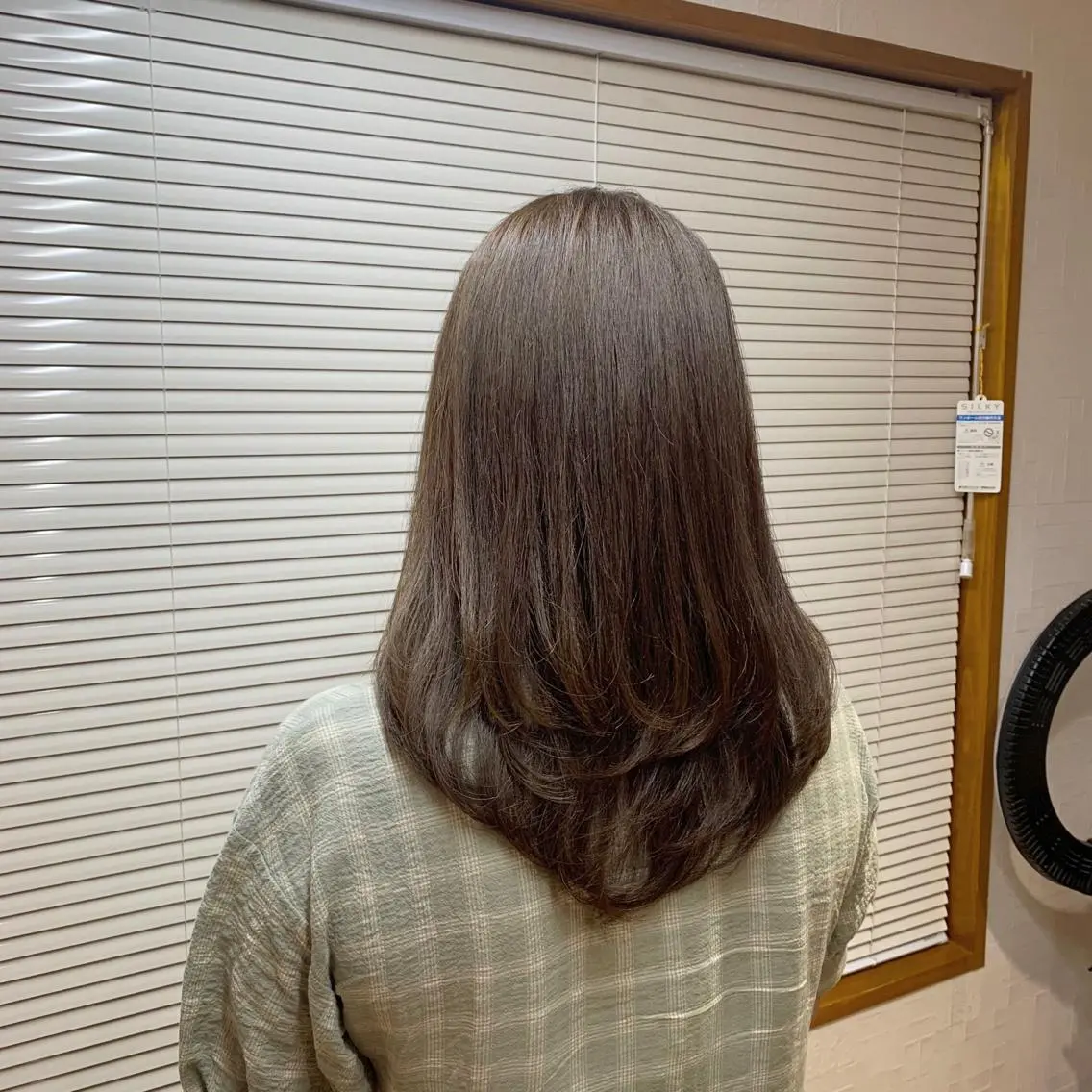 セミロング カット ヘアカラー トリートメント little 小濱彰太のヘアスタイル