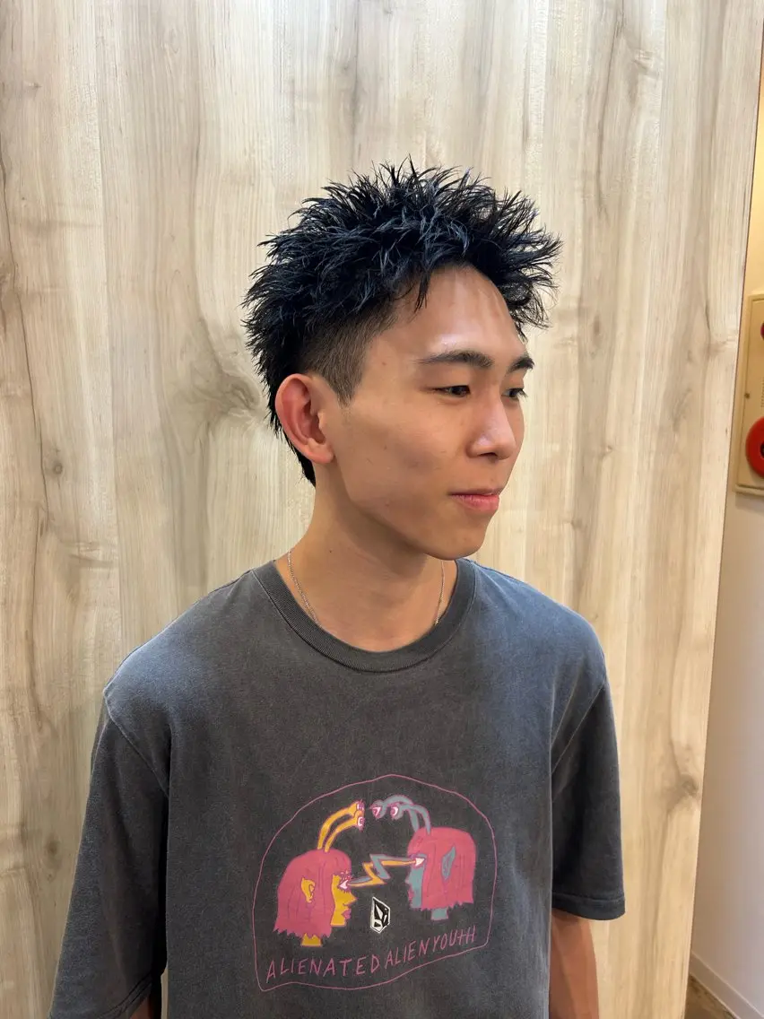 メンズ スパイキーショート 刈り上げ 堀込 昭吾☆特別価格☆のヘアスタイル