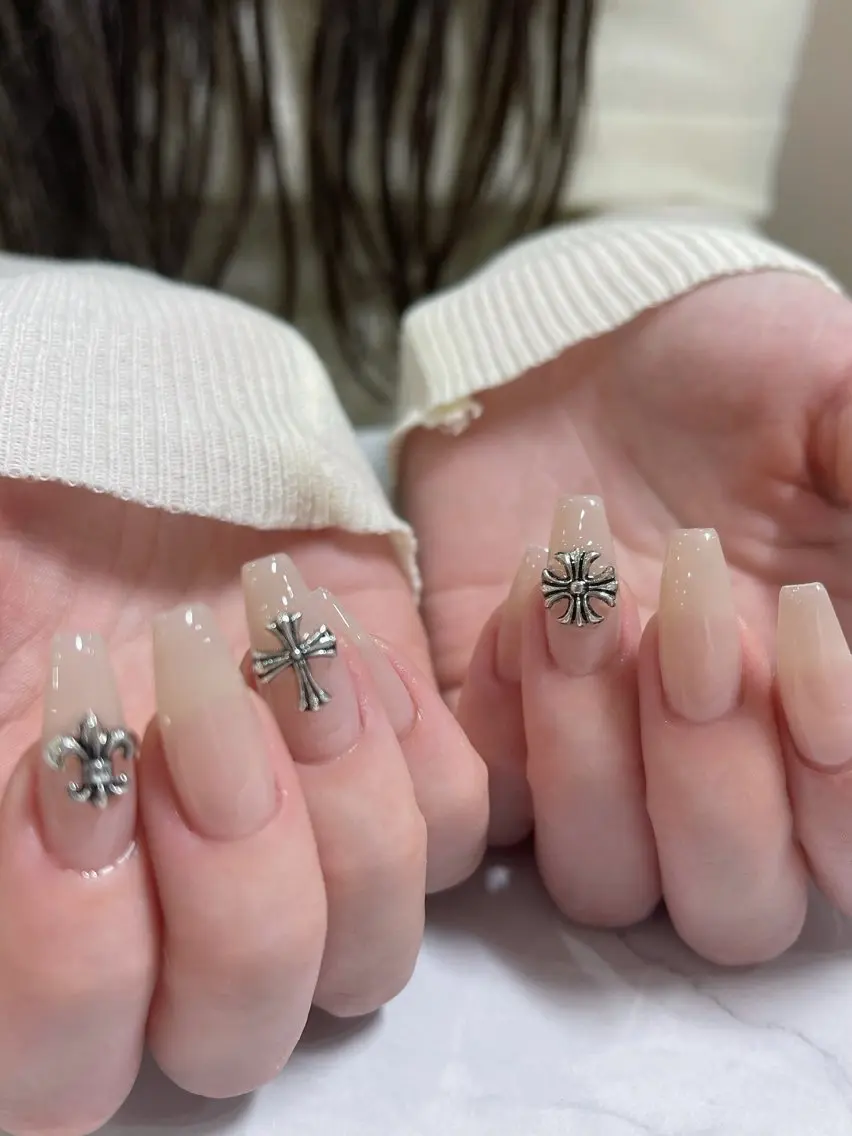 ネイル FLY Nail Salonのネイルデザイン