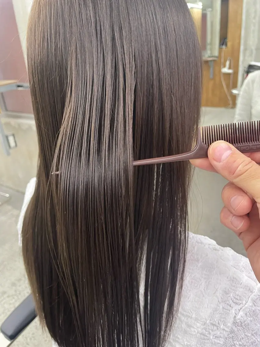 セミロング カット トリートメント 【透明感ツヤカラー】 三浦寛之のヘアスタイル