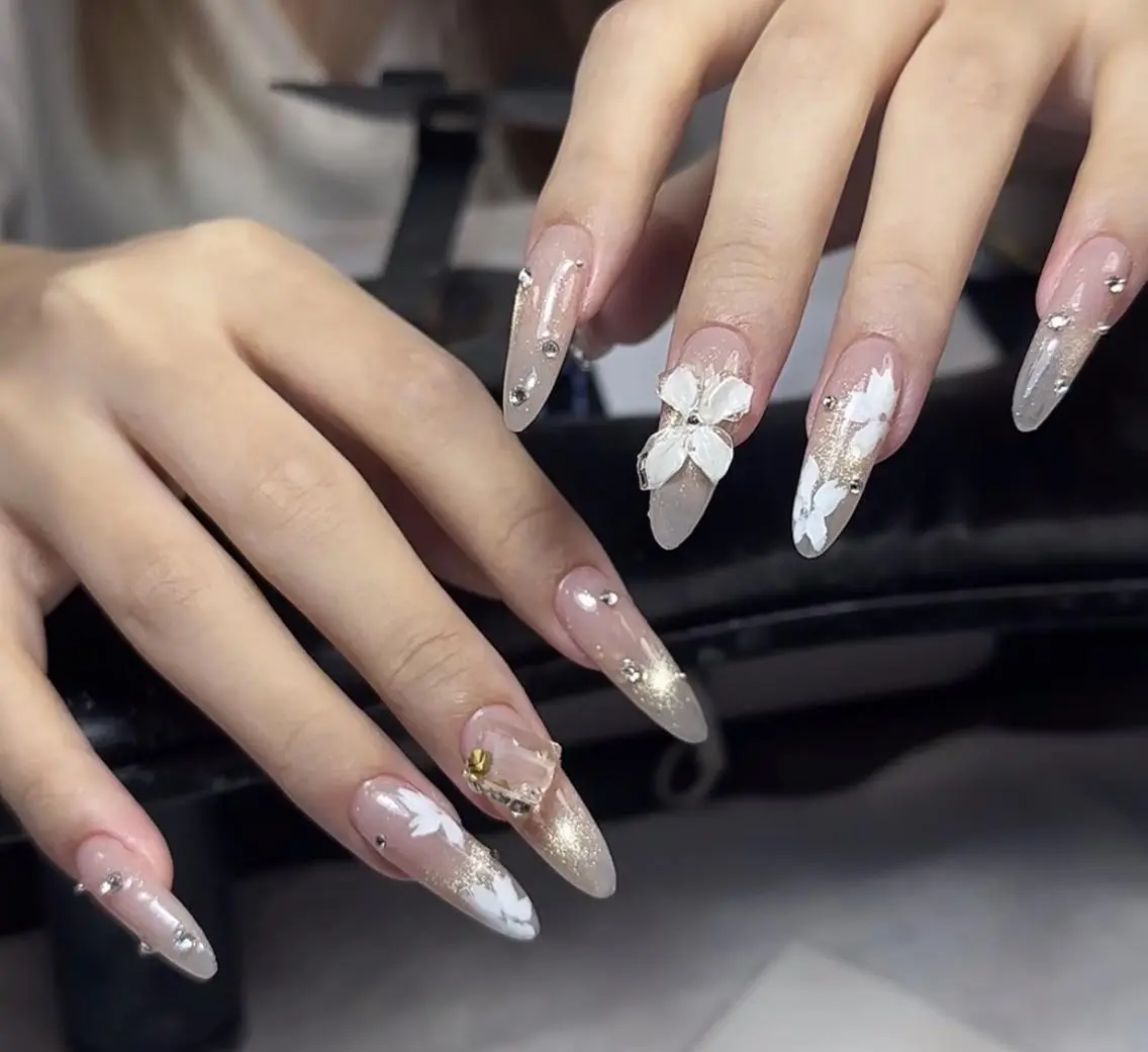 ネイル ハンドネイル 🎀 NaNa_nailのネイルデザイン