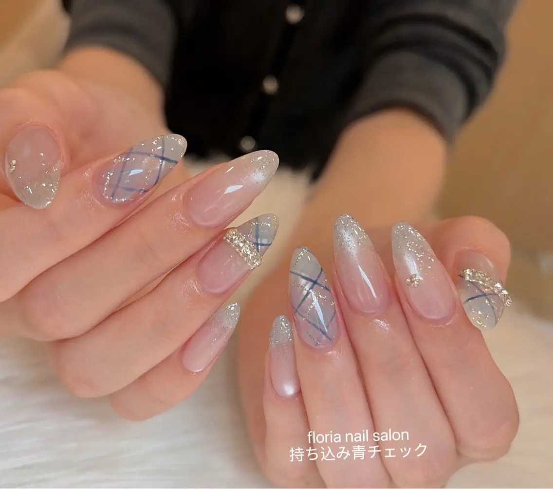 ネイル オーロラネイル フレンチネイル ガーリー キラキラネイル 韓国ネイル ハンドネイル Floria nail salonのネイルデザイン
