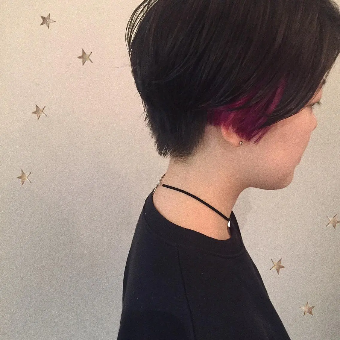 ショート カラー インナーカラー ショートヘア 市川 千夏のヘアスタイル