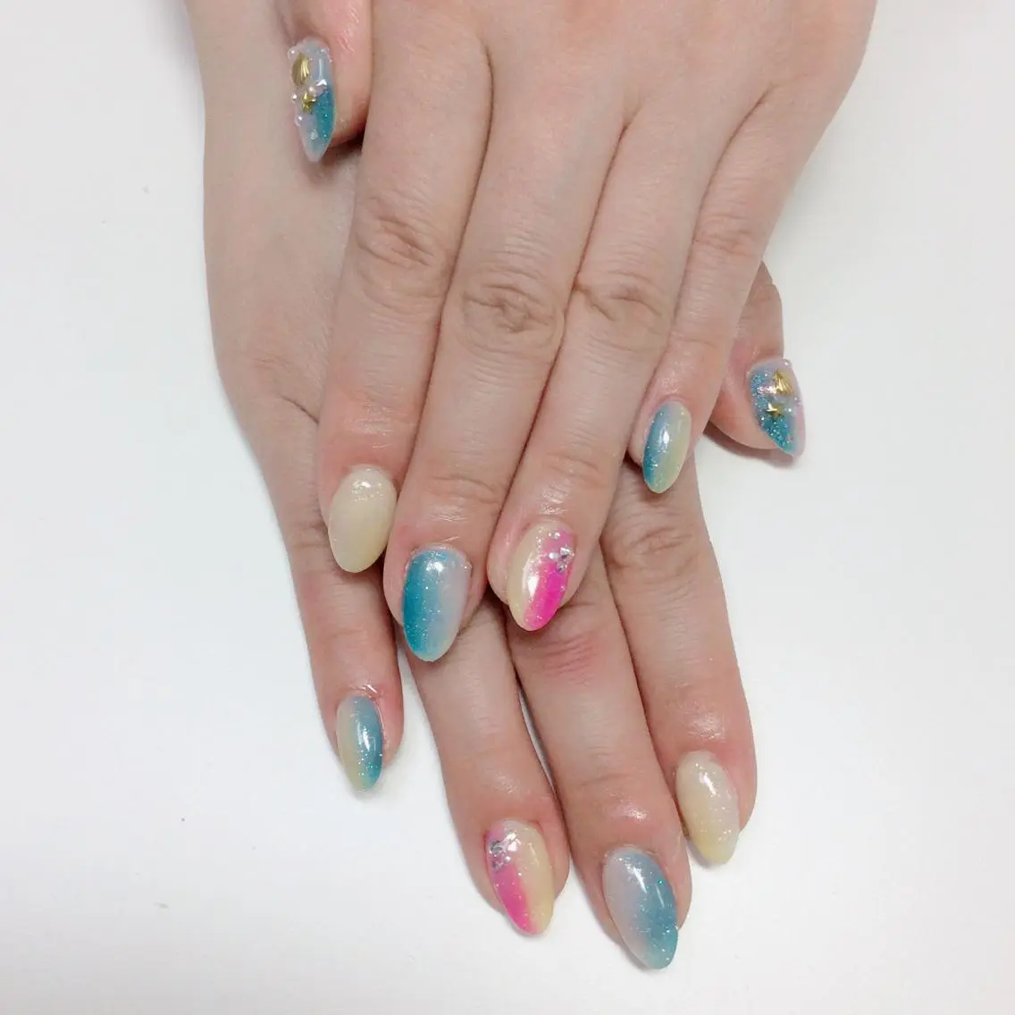 ネイル グラデーション Nail salon Ka pilinaのネイルデザイン