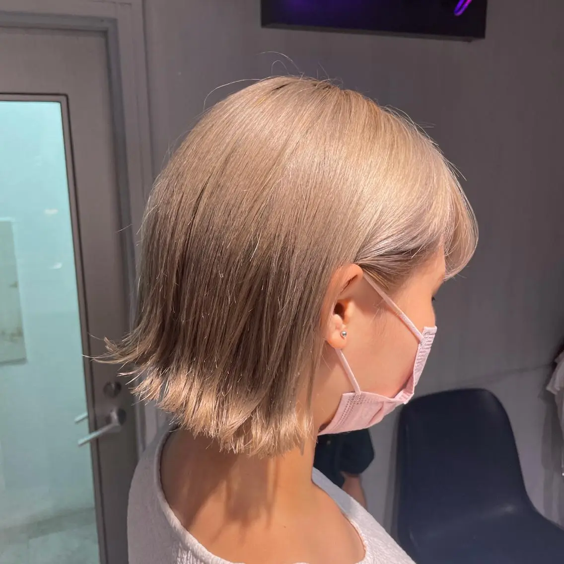 ミディアム カラー ヘアカラー トリートメント ヘッドスパ ヘアセット 🦋ハイトーンボブ ショート🦋トシキのヘアスタイル