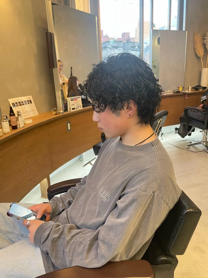 パーマ メンズ メンズパーマ ツイストスパイラルパーマ メンズウルフカット ウルフカット スパイラルパーマ ✂︎SAITOU AKIRA✂︎のヘアスタイル