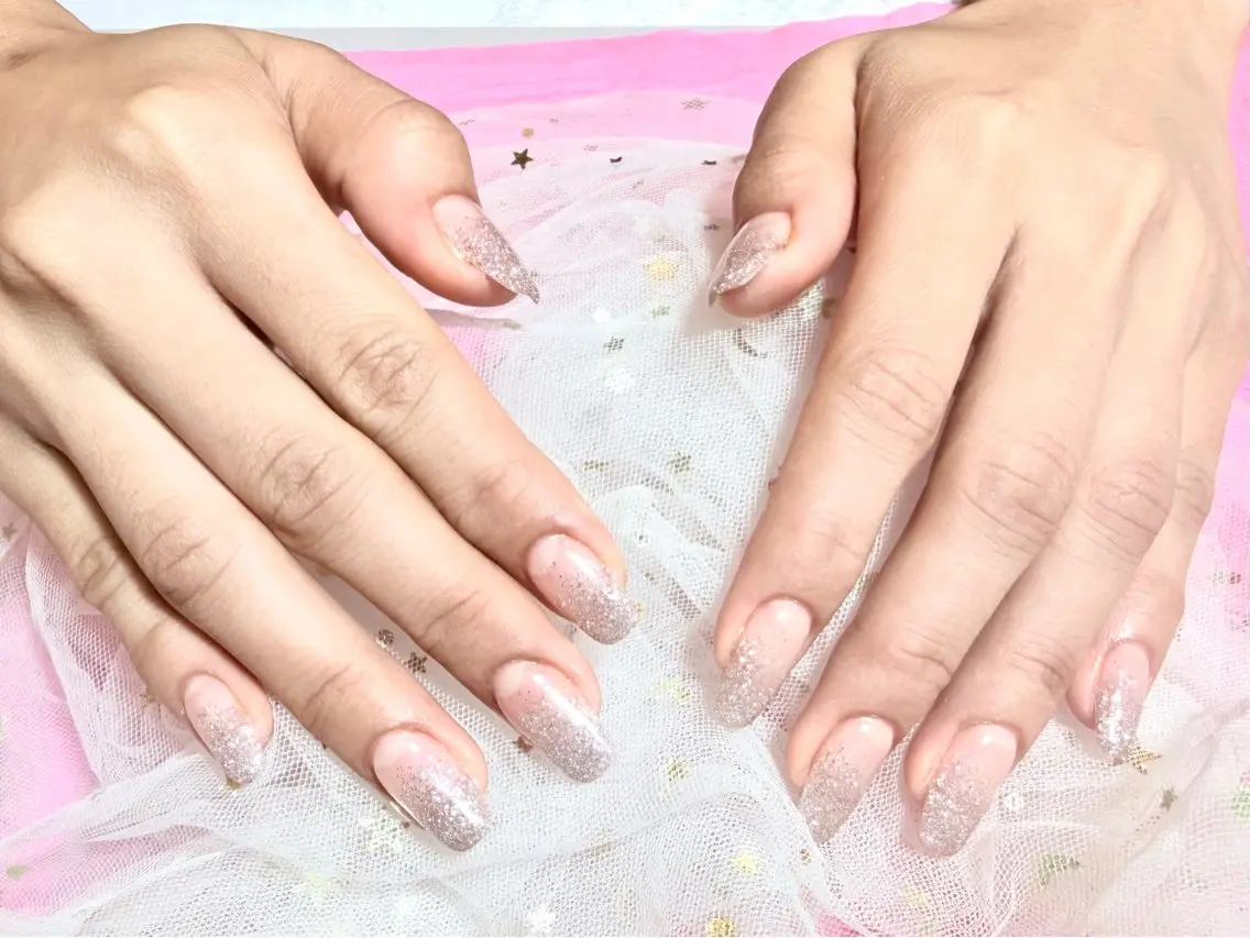 ネイル グラデーション ラメ(グリッター) ラメグラデーション ハンドネイル U.MI Nail ミカのネイルデザイン