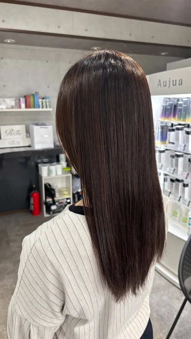 セミロング ショートボブ ボブ ハイライト 髪質改善 レイヤーカット トリートメント REVE 美容室のヘアスタイル
