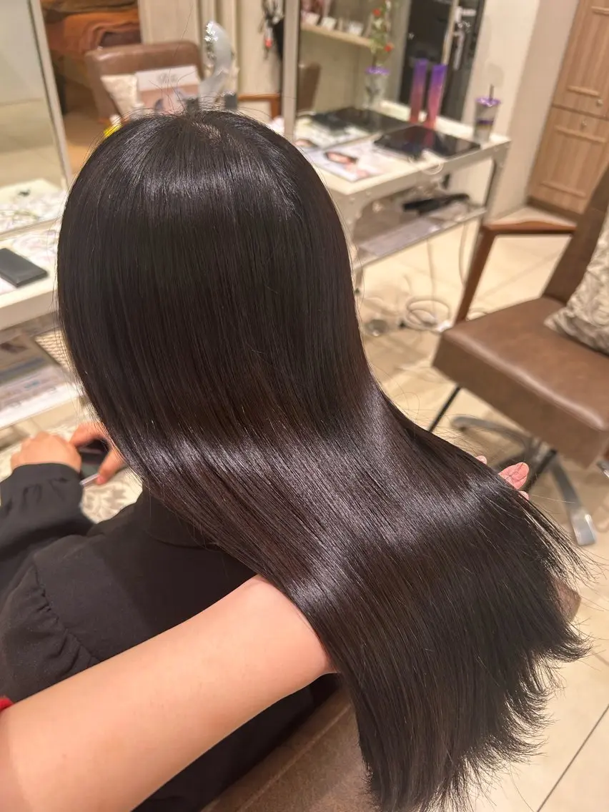 カラー ブラウンカラー ピンクカラー momo🍑/顔周り カット指名No.1のヘアスタイル