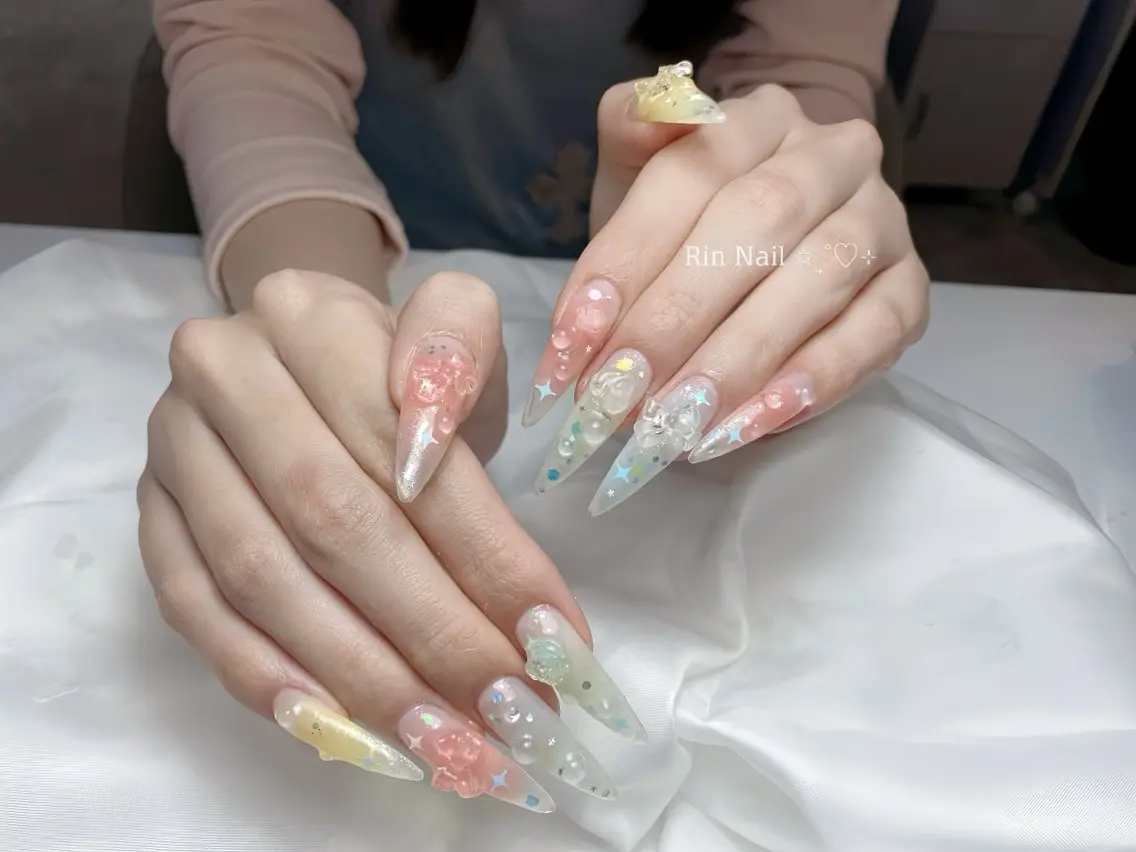 ネイル アートネイル チークネイル ジェルネイル ロングネイル マグネットネイル ハンドネイル Rin Nail 新大久保店のネイルデザイン