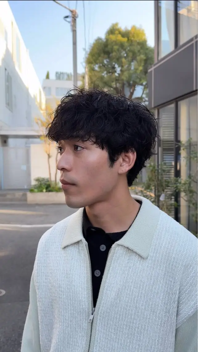 ショート パーマ メンズ カット パーマ トリートメント ヘッドスパ ヘアセット メンズパーマのプロ /佐藤翼のヘアスタイル