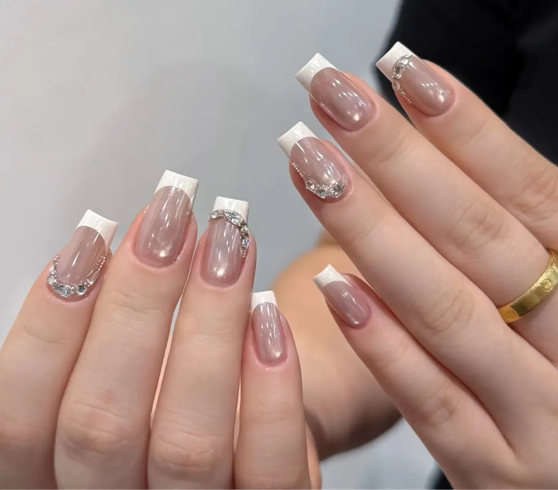 ネイル フットネイル フレンチネイル グラデーション 氷ネイル・うるうるネイル 韓国ネイル ハンドネイル Mixx Nail_ Studioのネイルデザイン