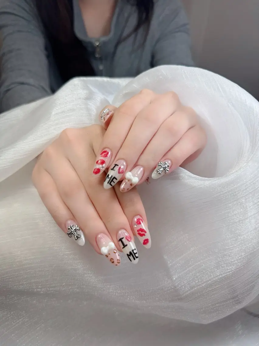 ネイル チークネイル フレンチネイル グラデーション 韓国ネイル マグネットネイル ハンドネイル Hana Nailのネイルデザイン