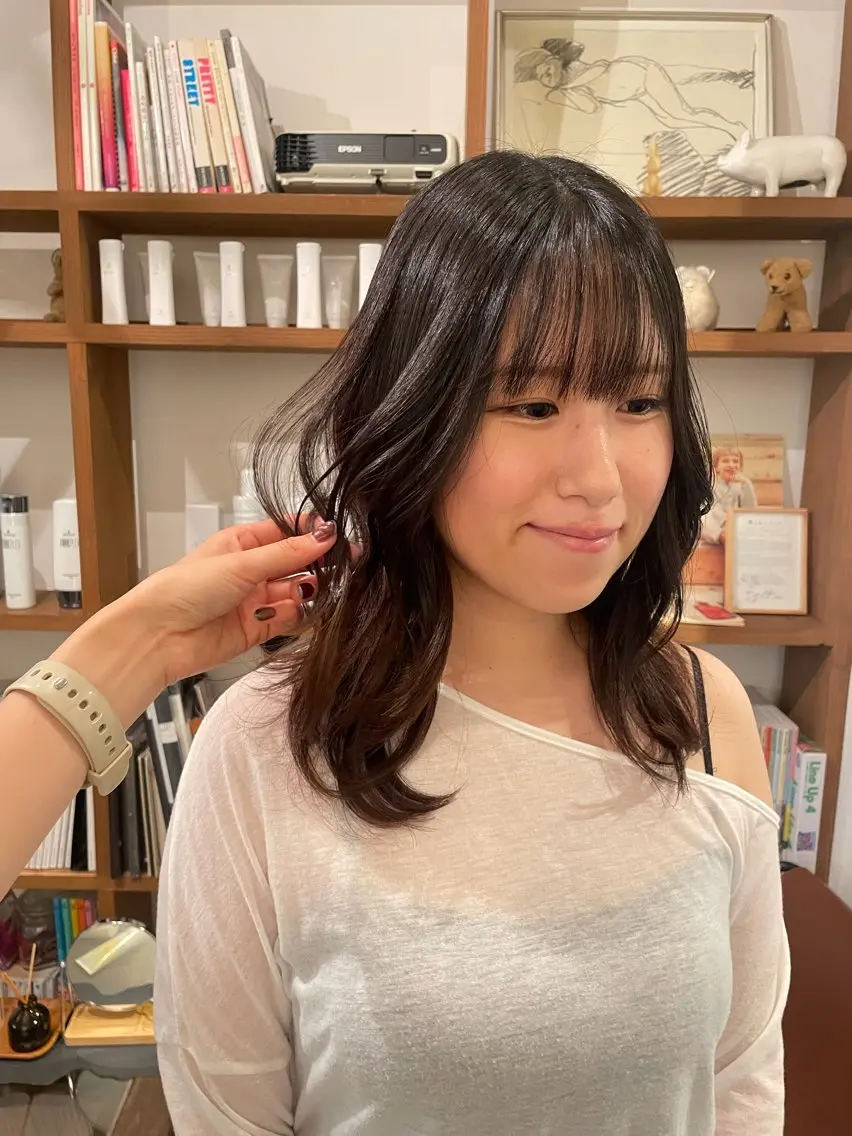 セミロング レイヤーカット カット カットモデル募集 西川二葉のヘアスタイル
