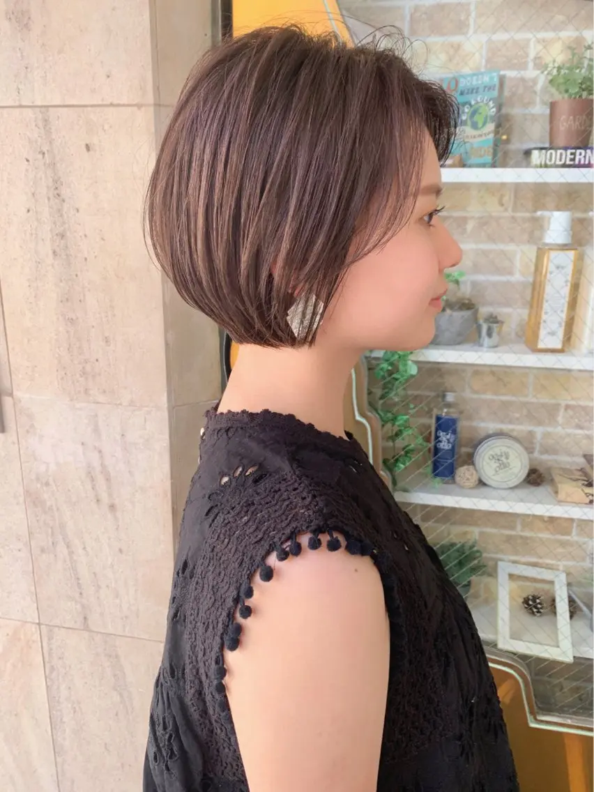 ショート カラー ミヤザキ タクトのヘアスタイル