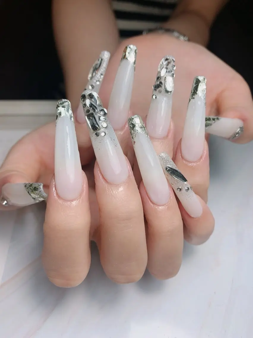 ネイル フレンチネイル ジェルネイル 韓国ネイル マグネットネイル マグネットフレンチ akina nailsのネイルデザイン