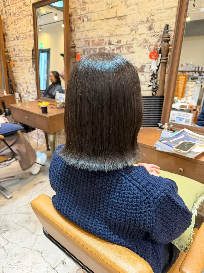 ミディアム カラー 透明感カラー グレージュ オリーブグレージュ オリーブグレー カット ヘアカラー トリートメント 七井 香奈 (なないかな)のヘアスタイル