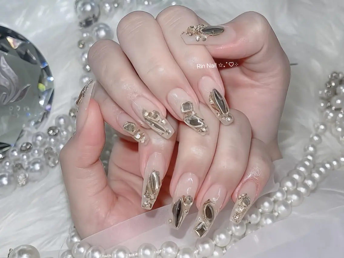 ネイル キッズ メンズ べっ甲ネイル チークネイル フラッシュネイル フラワーネイル フットネイル ハンドネイル Rin Nail Shinokuboのネイルデザイン