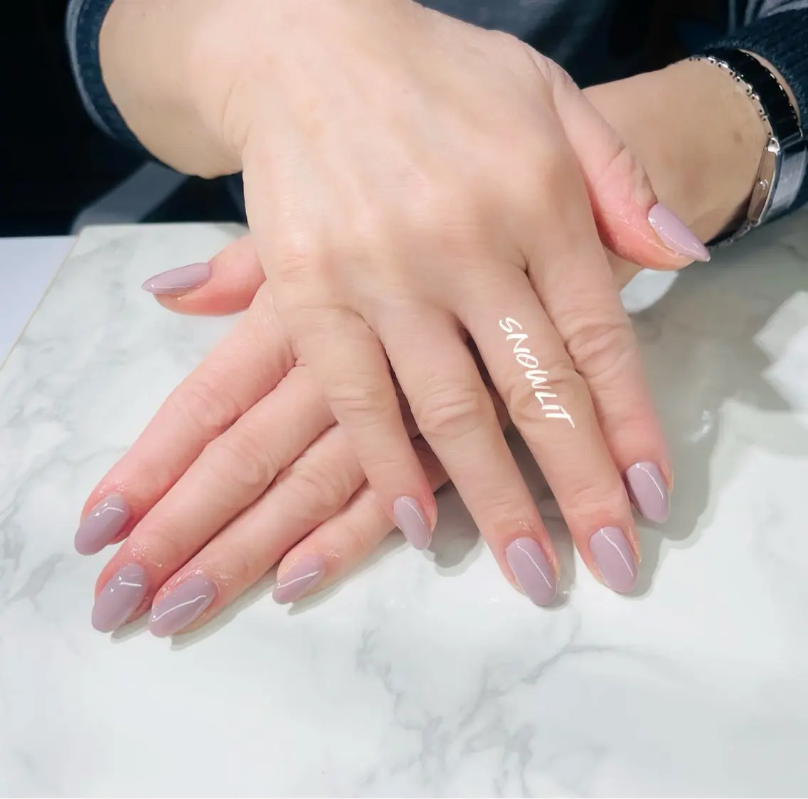 ネイル ハンドネイル ハンドケア SNOW LITのネイルデザイン