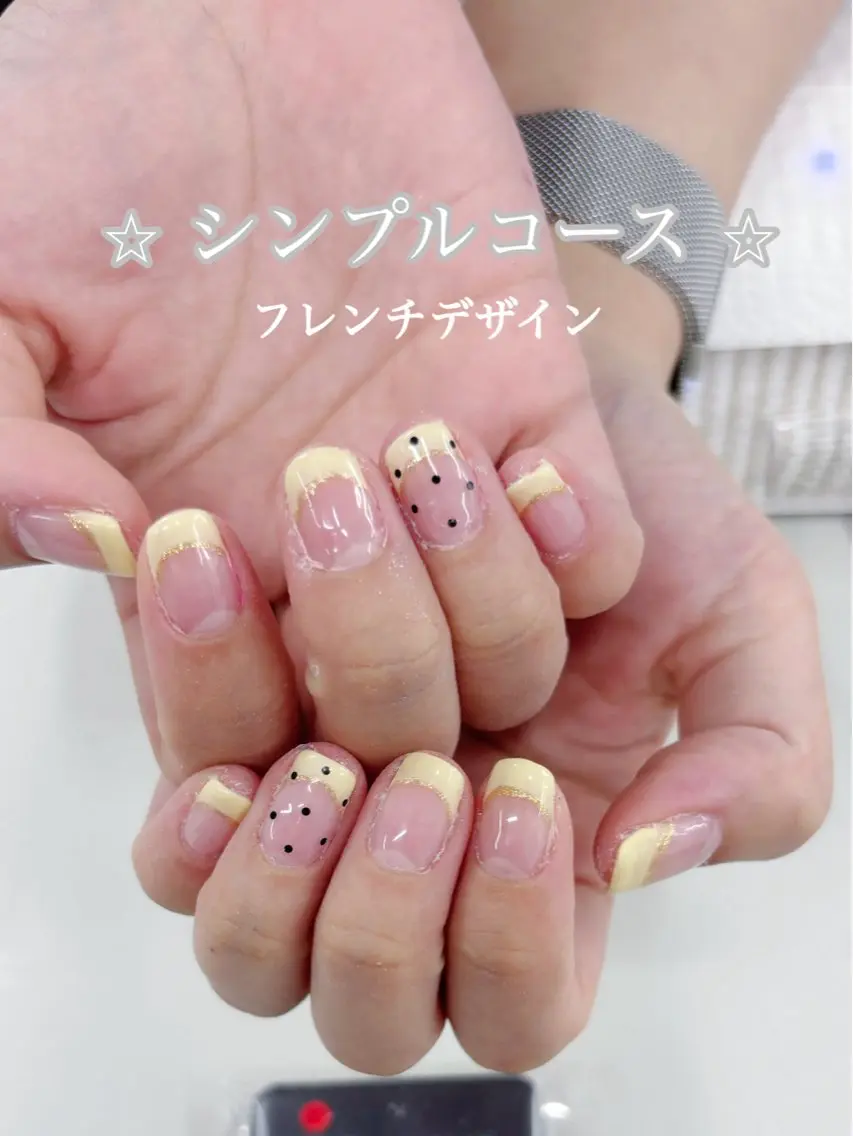 ネイル フレンチネイル シンプルネイル 篠宮 咲のネイルデザイン