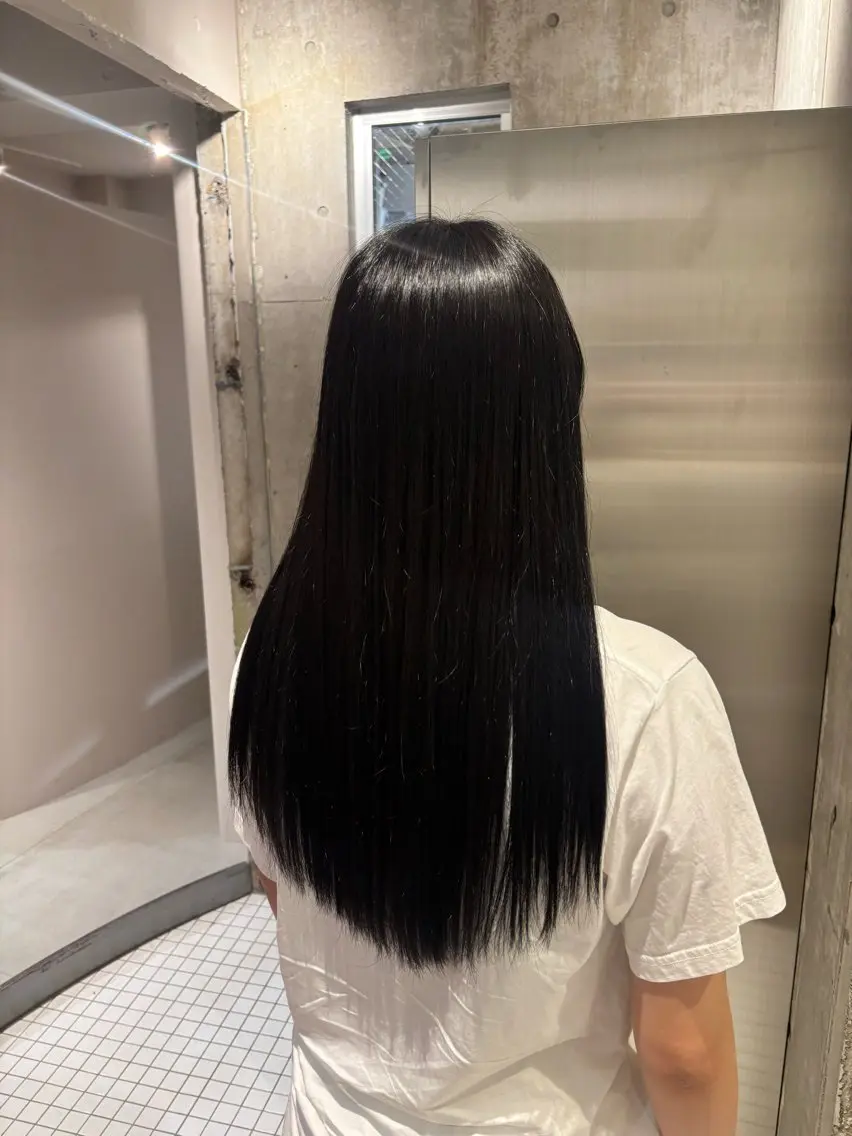 ロング カラー ブルーカラー ブラウンカラー ヘアカラー 橋本 愛結のヘアスタイル