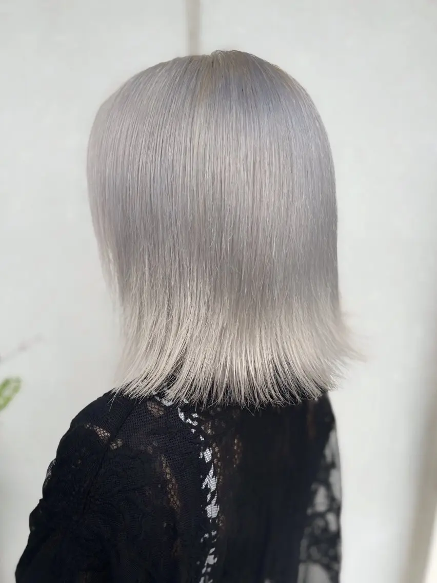 ミディアム カラー ヘアアレンジ ハイトーン・ブリーチ ムラ修正 八須 錬のヘアスタイル