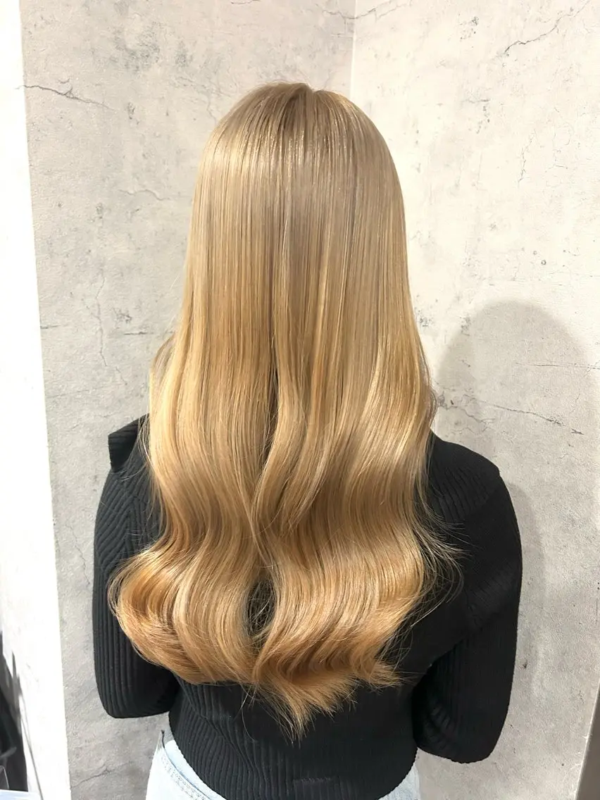 セミロング カラー ブロンド ヘアカラー トリートメント パーソナルカラー 診断🍀マリンのヘアスタイル