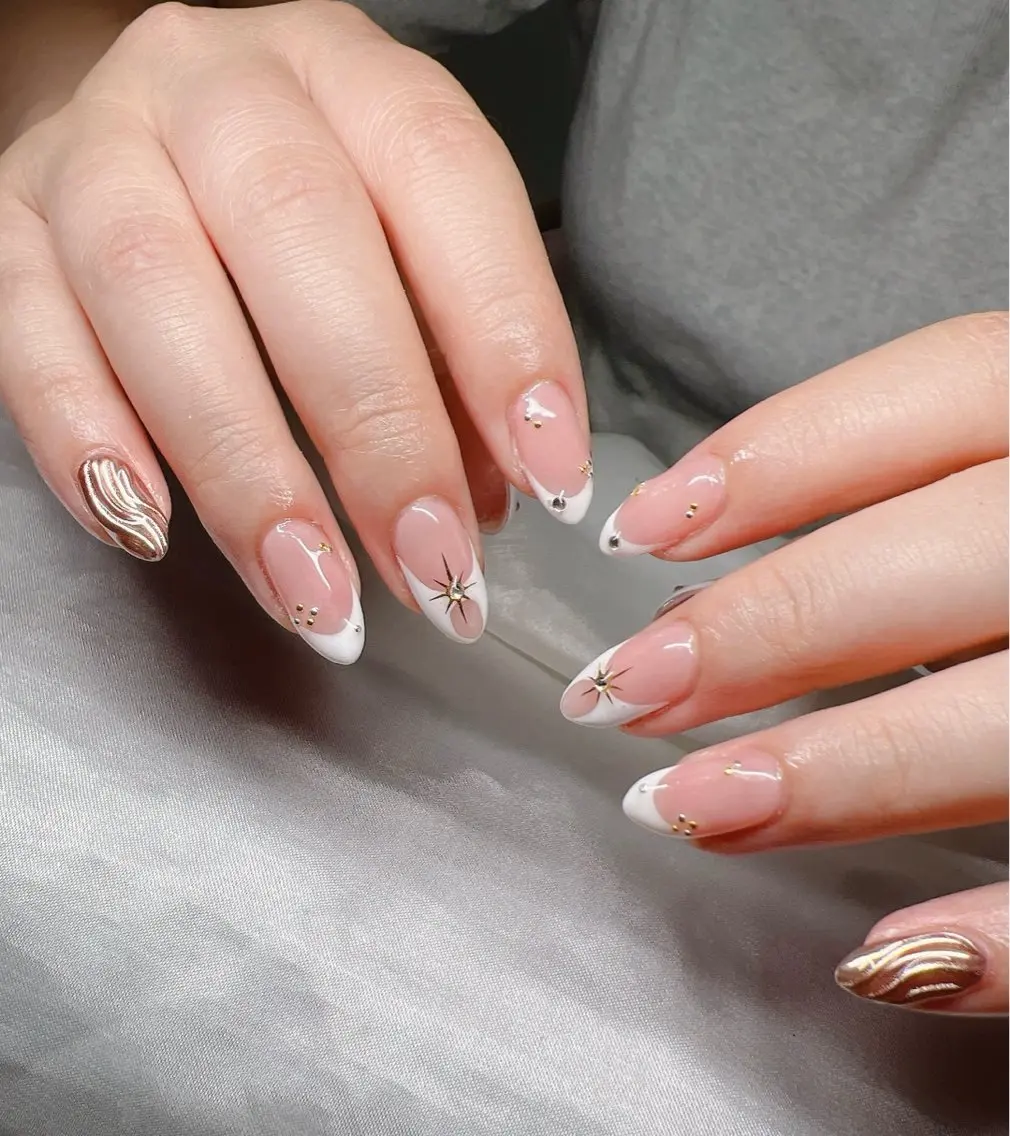 ネイル 長さ出し グラデーション 卒業式 キラキラネイル マグネットネイル ハンドネイル Lee Nailsのネイルデザイン