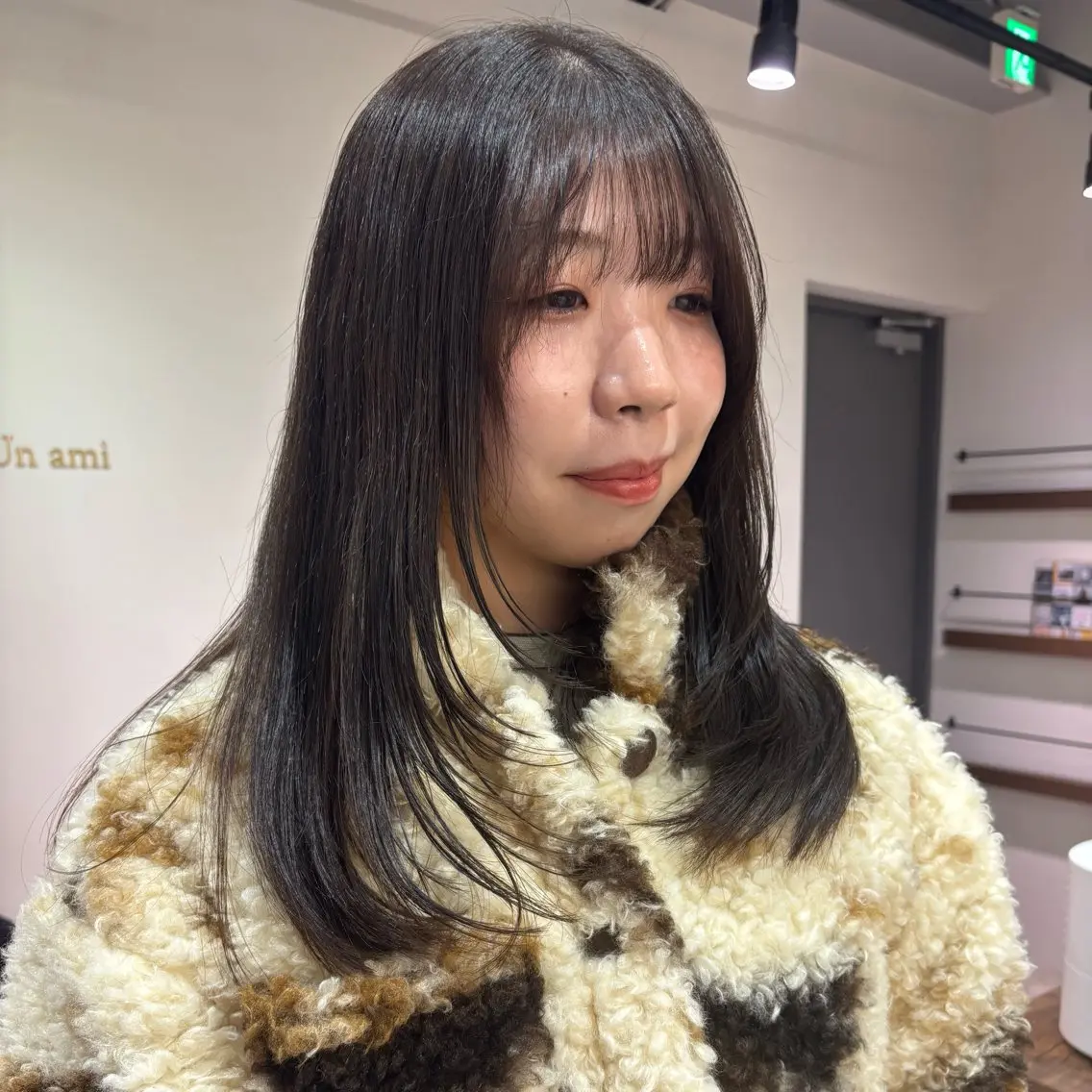 セミロング カラー カット ヘアカラー saki‪🌱‬♡ /ボブ/透明感カラーのヘアスタイル
