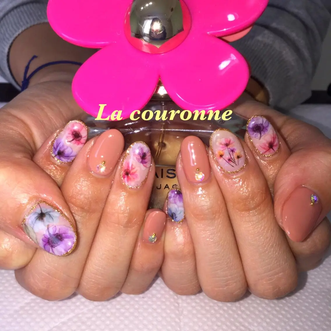 ネイル ハンドネイル Lacouronne NATSUMIのネイルデザイン