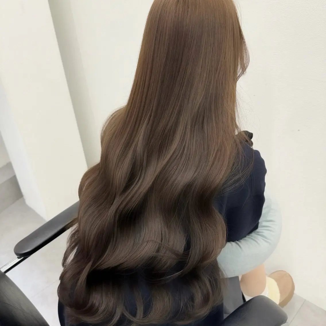 ロング カラー ベージュカラー ブリーチ ブラウンカラー 透明感カラー デザインカラー ヘアカラー トリートメント 涼星/心斎橋/艶髪 モデル様募集中👑のヘアスタイル