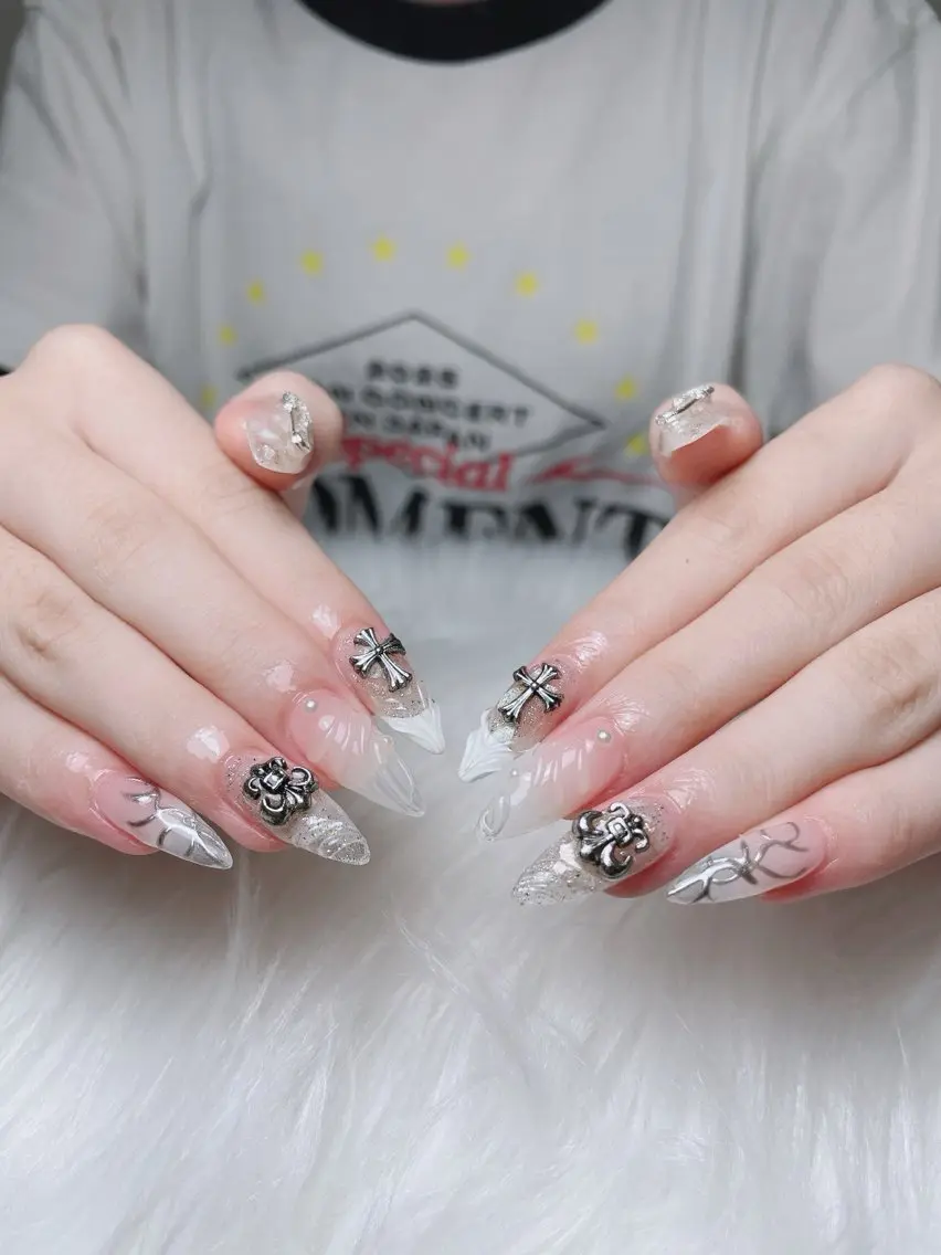 ネイル アートネイル オーロラネイル フレンチネイル ジェルネイル グラデーション ハンドネイル Sora nail 長さ出し専門店のネイルデザイン
