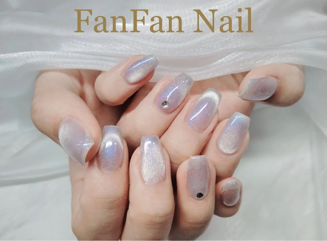ネイル アートネイル オーロラネイル ガーリー キラキラネイル 韓国ネイル Mio NailsalonUのネイルデザイン