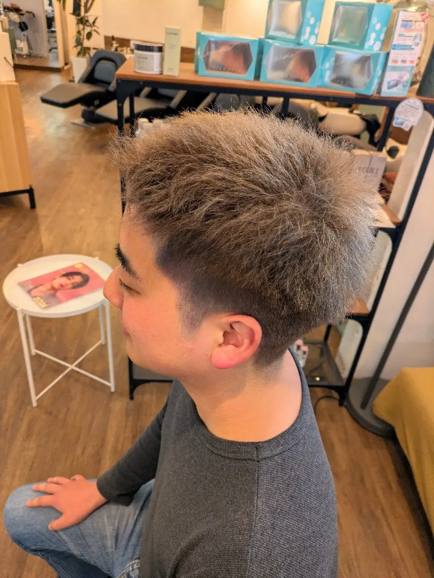 カラー ヘアカラー トリートメント 束感まつぱ🫧 なつき🫧のマツエク・マツパデザイン