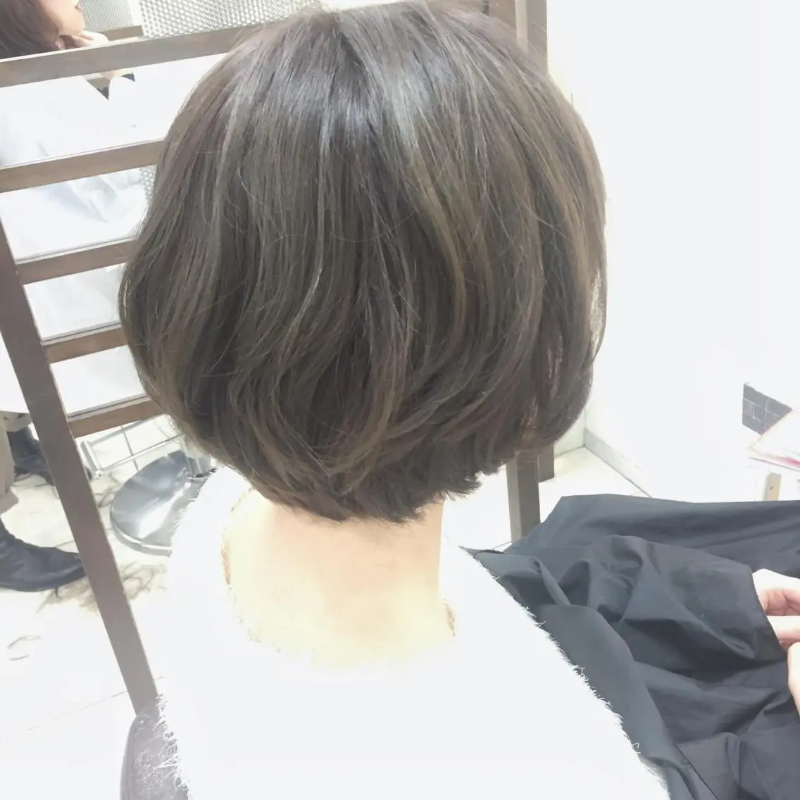 ショート カラー ショートボブ グレージュ ボブ ショートヘア 大平 美沙のヘアスタイル