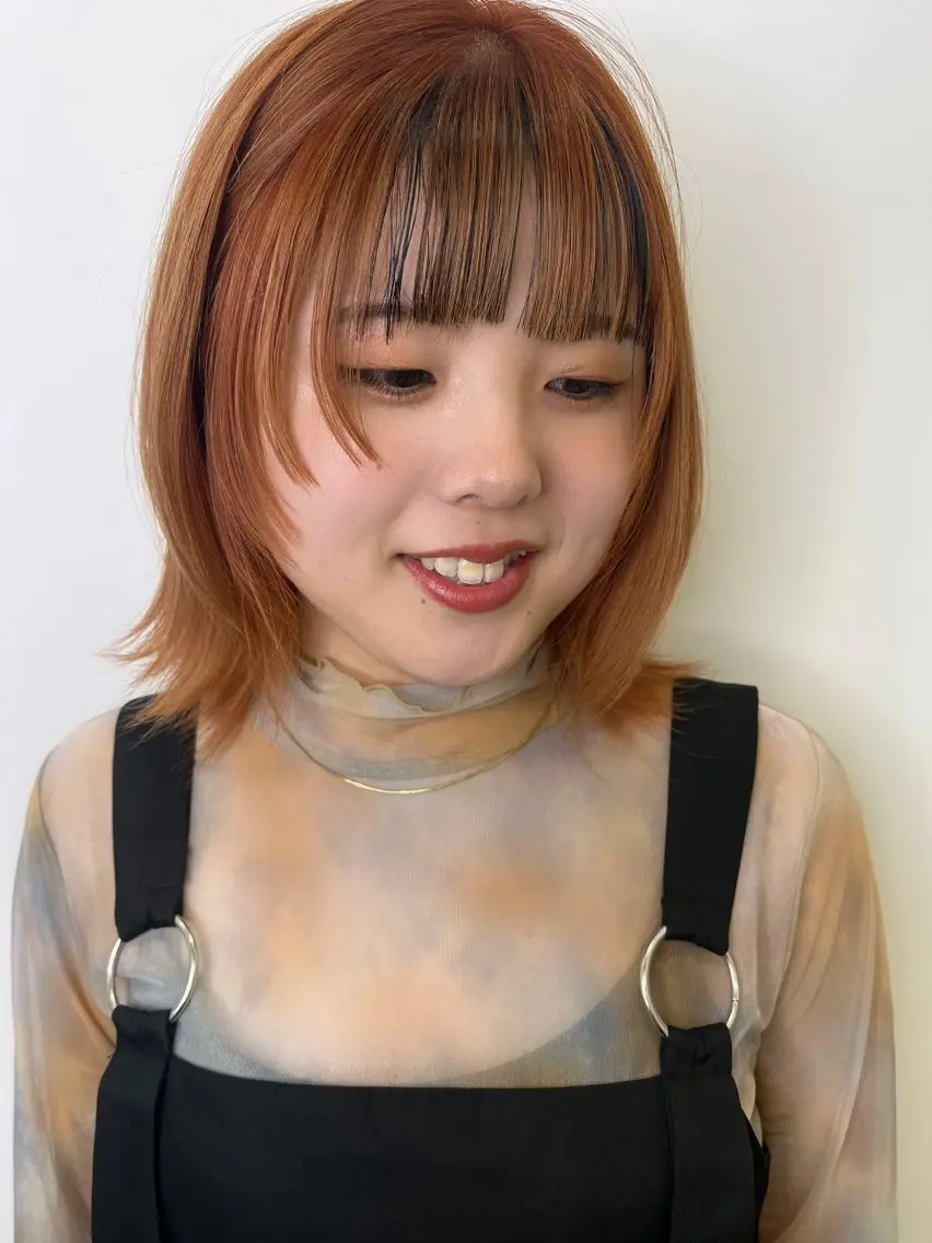 カラー 吉田 夏菜のヘアスタイル