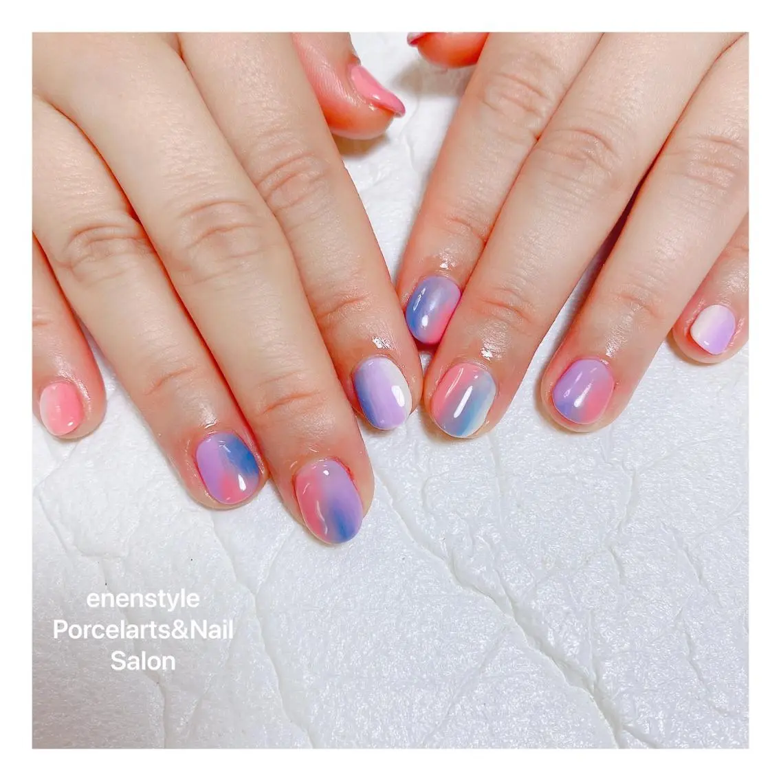 ミディアム ネイル ハンドネイル 🐾enen style 🐾のネイルデザイン