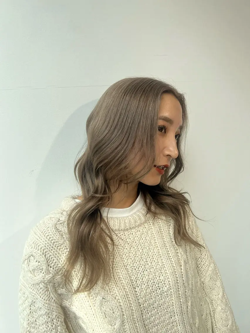 ロング カラー カット ヘアカラー トリートメント 赤みゼロ/透明感 カラー🌿KANTAのヘアスタイル