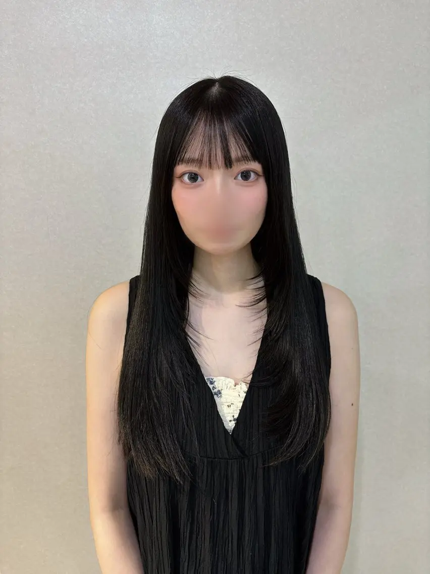 ロング カラー 黒髪 透明感カラー カット ヘアカラー バッサリカット募集中 星川まお𝜗𝜚のヘアスタイル